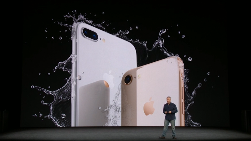 Illustration for article titled iPhone 8 y iPhone 8 Plus: el nuevo móvil de Apple abraza el acabado en cristal sin renunciar al botón de inicio